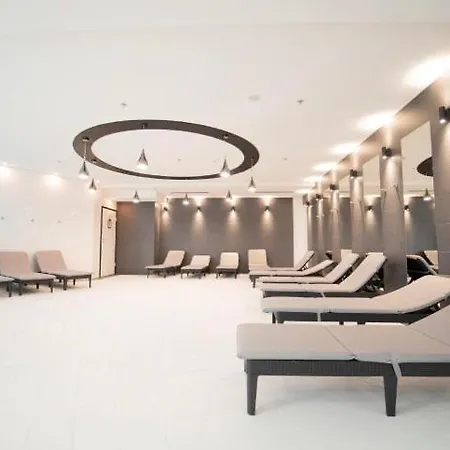 Hanza Tower Center Apartment *